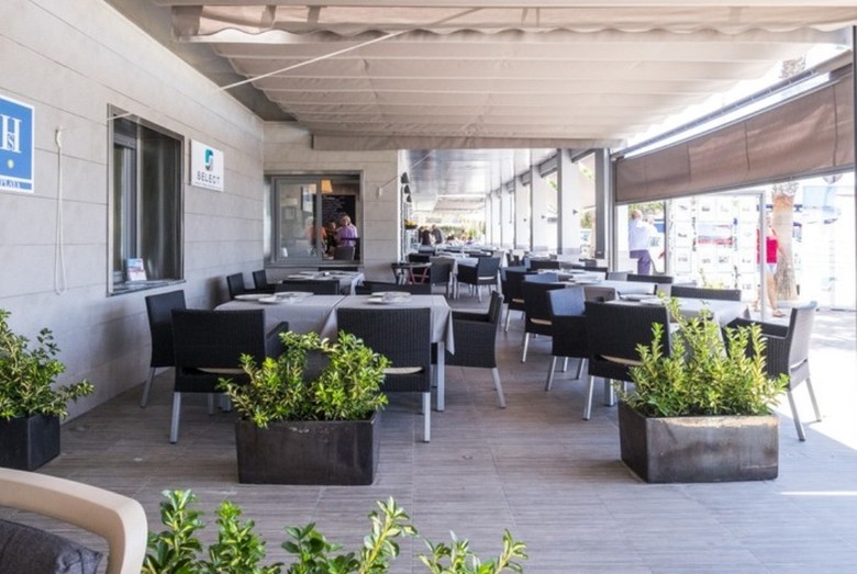 Hostal La Caleta Bay