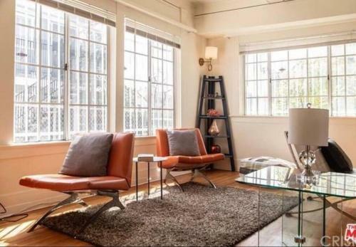 Cheerful Bright 5 Bedroom Home Central La/king Bed