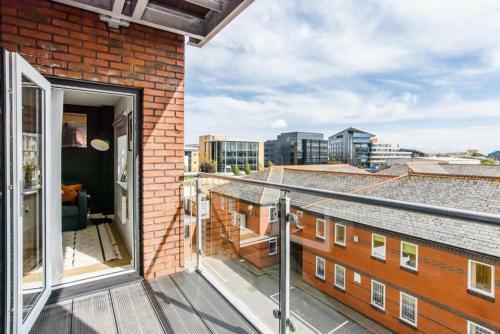 Modern Apartment In City Centre
