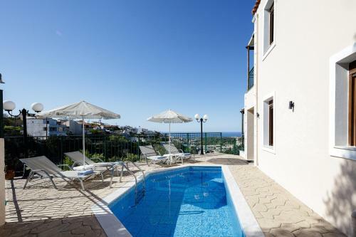 Villa Mahin With Pool And Sea View