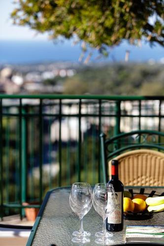 Villa Mahin With Pool And Sea View