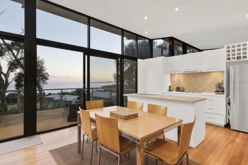 Skenes Beach House Stunning Ocean Views Amongst A Natural Bush Setting