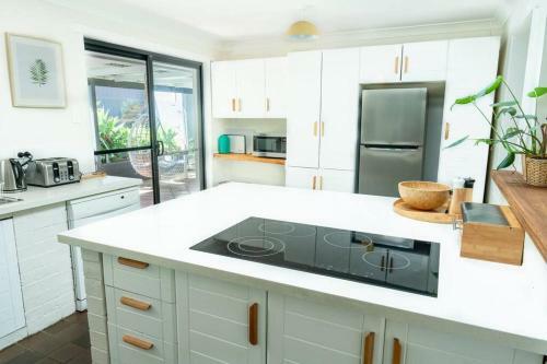 'araluen' - Peaceful Family Hideaway With Pool