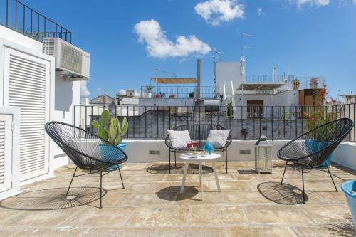 Beautiful Apartment With Terrace And Sea View In Ostuni