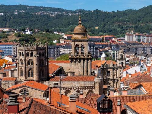 Charming Apartment In Ourense Overlooking The City