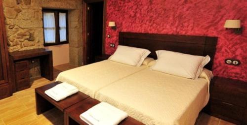 Hostal O Paxareco De Ay