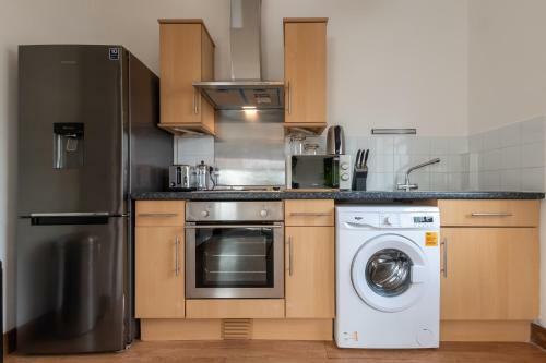 Peridot Corporate Leisure 1 Bedroom Guest Apartment