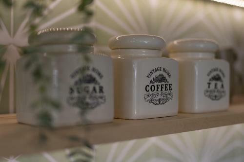 Solace - Beautiful Cottage, Views Over The Wooded Valley