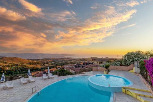 Ground Floor Apartment With Swimming Pool