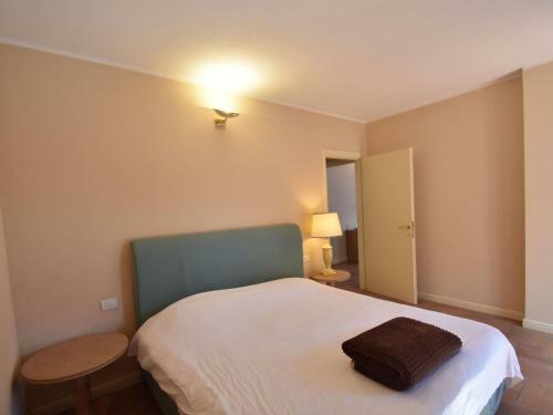 Lakeview Apartment In Oggebbio With Swimming Pool