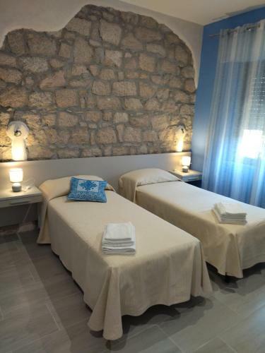 Hostal Lungomare Bed Rooms