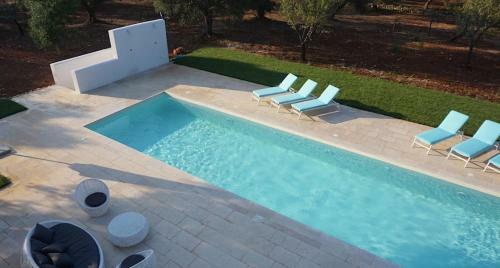 Superb Villa With Private Swimming Pool Near The Beach