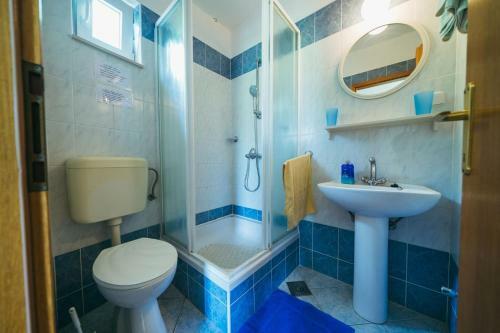 Apartments Lovre - Close To The Sea