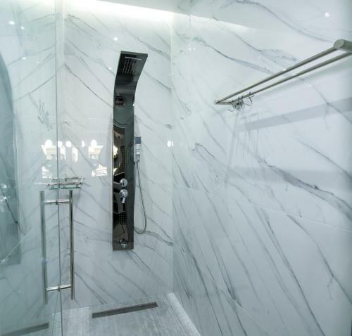 Hotel Xsuites