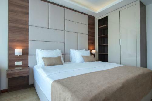 Hotel Twelve By Aycon