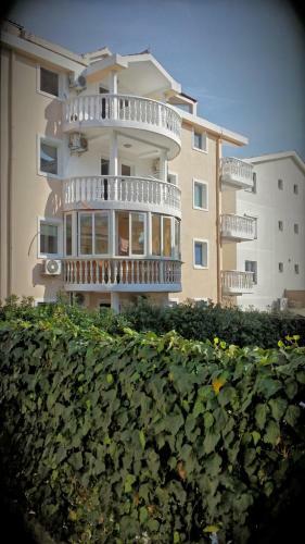 Apartments Siesta Budva
