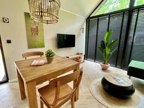 Nieuwe Tiny Lodges En Chalets Op Chaletpark Kempenbos