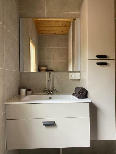 Nieuwe Tiny Lodges En Chalets Op Chaletpark Kempenbos