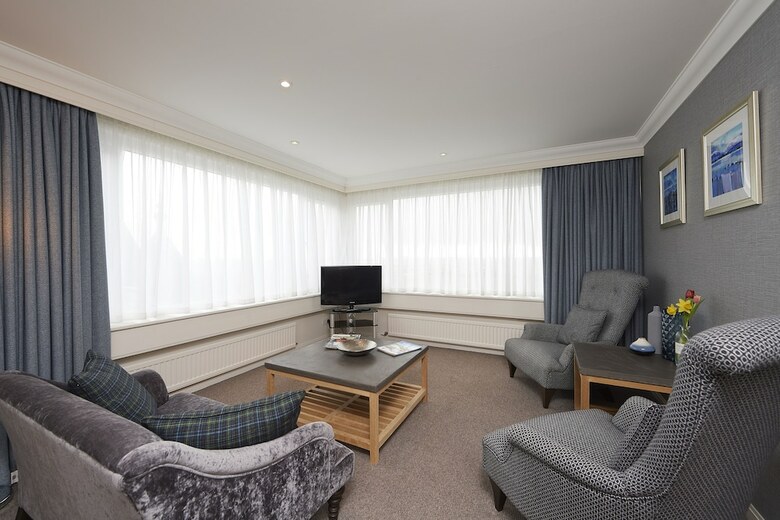 Royal Golf Hotel
