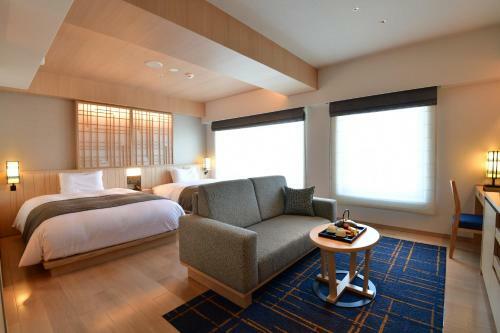 SH By The Square Hotel Kyoto Kiyamachi