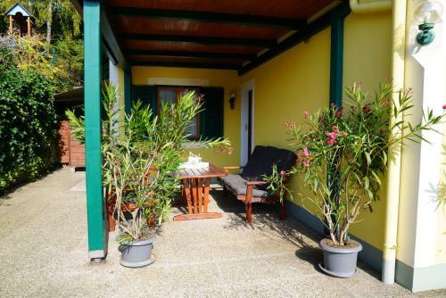 Bed & Breakfast Pension Thermenland