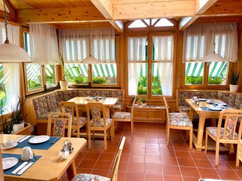 Bed & Breakfast Pension Thermenland