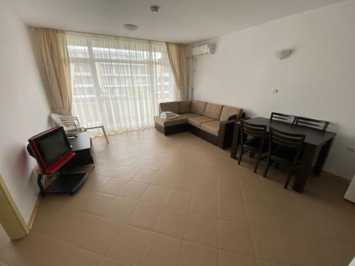 Kamelia Grand Apartments
