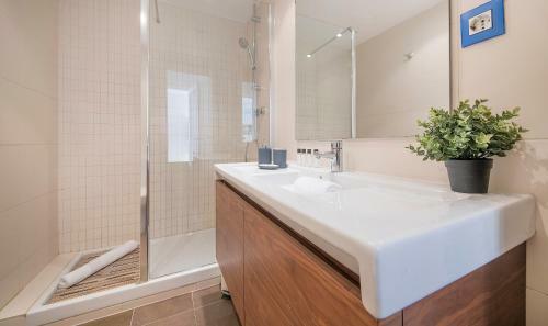 You Stylish El Borne Apartments