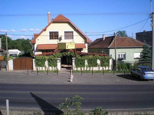 Hostal Kisherceg Sz�ll�shely