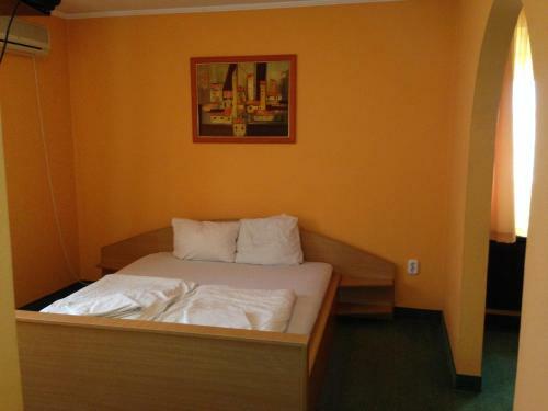 Alf�ld Hotel & �tterem
