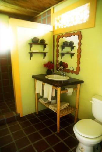 Hotel Punta Caracol Acqua Lodge