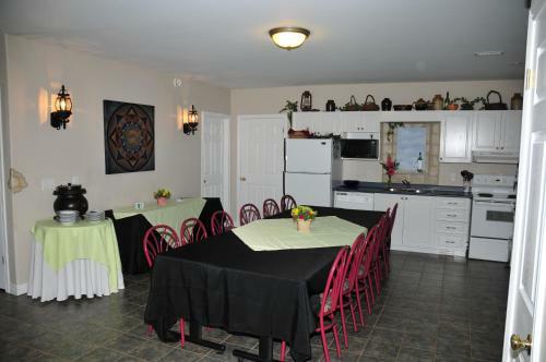 Golden Pathways Retreat B&B