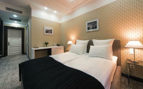 Hotel Wall Street By Ribas