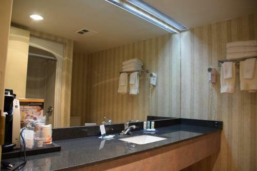 Hotel Quality Inn & Conference Centre Festival