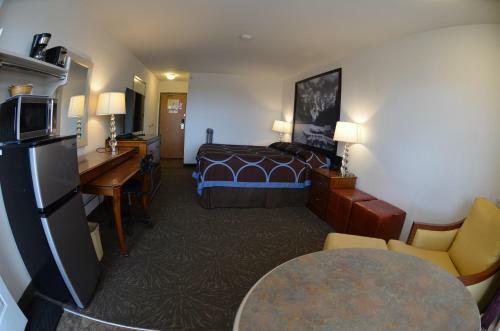 Hotel Super 8 By Wyndham Taber Ab