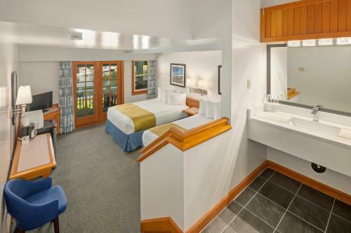 Hotel Canadian Princess Lodge & Marina