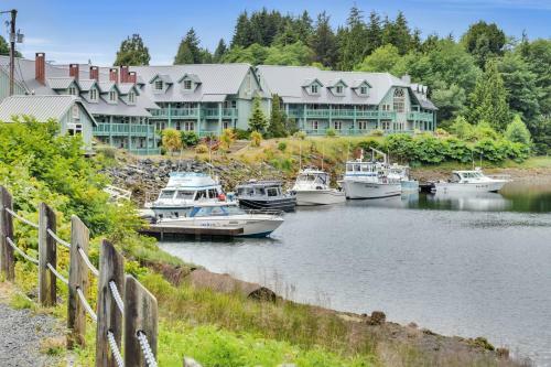 Hotel Canadian Princess Lodge & Marina