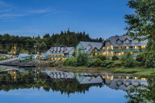 Hotel Canadian Princess Lodge & Marina