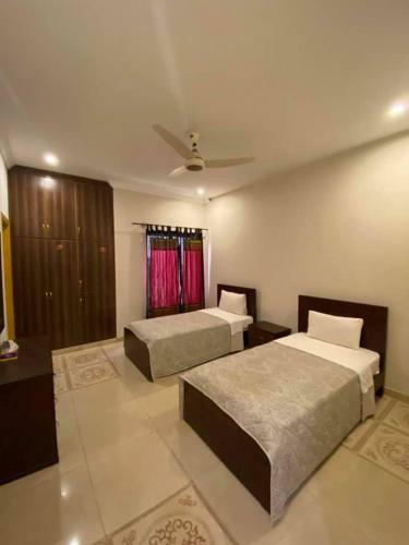 Hostal Margalla Meridian