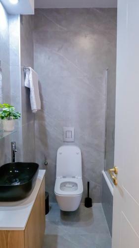 Kings Palace Sea View Apartment