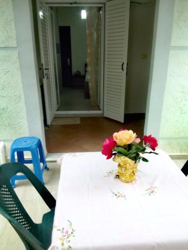 Hostal Tilis Guesthouse