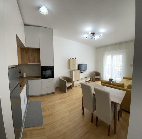 Apartment Ss Bar