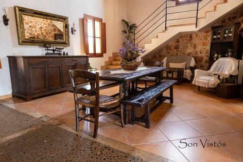 Son Vist�s