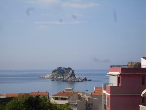 Apartments At Two Sisters