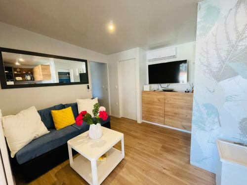 Mobile Home Iris- Camping Park Soline