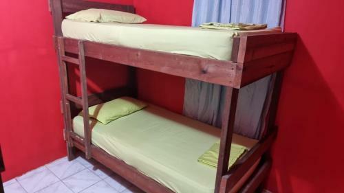 Albergue Twin Fin Plaza