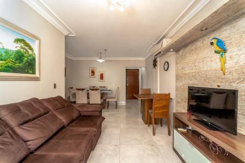 Apartamento Lindo Apto Central Com Churrasqueira.
