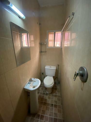 Bed & Breakfast Lavish Guest House