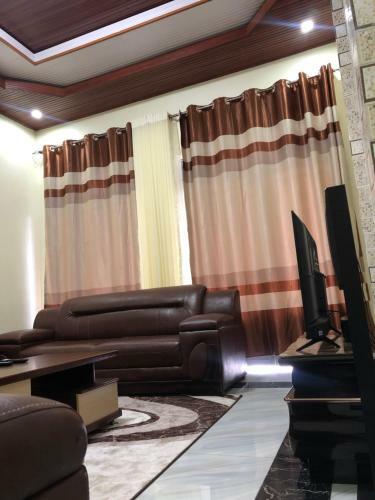 A Beautiful 4 Bedrooms Vacation Home