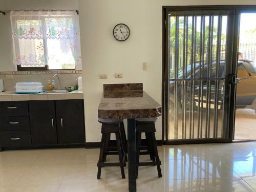 Casa Binisa Fresca Y Agradable
